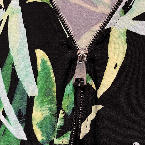 Joseph Ribkoff blouse - Picture 2 of 6